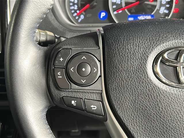 トヨタ ノア Si 広島県 2018(平30)年 5万km ブラック 社外ナビ/（Bluetooth/SD/CD/DVD/フルセグTV)/アルパイン製フリップダウンモニター/ETC/バックカメラ/両側パワースライドドア/クルーズコントロール/LEDヘッドライト/フォグランプ/オートマチックハイビーム/純正16インチアルミホイール/フロアマット/スペアキー1本/スマートキー/ABS/横滑り防止装置/衝突被害軽減ブレーキ/レーンキープアシスト/盗難防止装置
