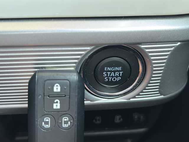スズキ スペーシア HYBRID X 大阪府 2021(令3)年 2.7万km シフォンアイボリーM 衝突軽減ブレーキ　社外ナビ　バックカメラ　シートヒーター　両側パワースライドドア　前後ドラレコ　オートライト　ＥＴＣ　スマートキー　アイドリングストップ