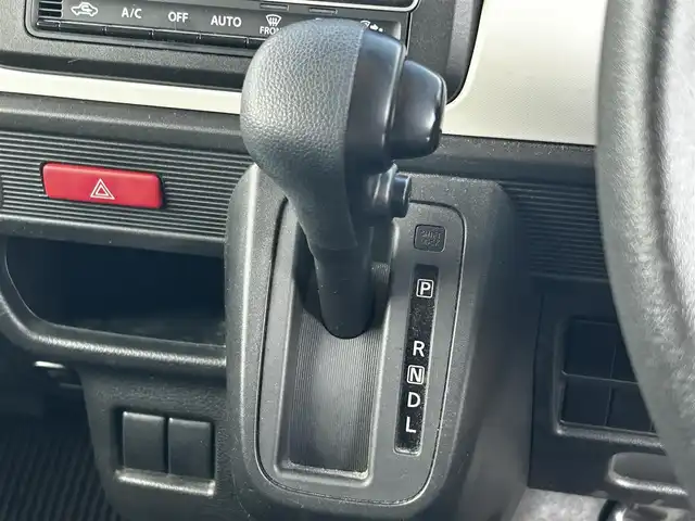 スズキ スペーシア HYBRID G 滋賀県 2018(平30)年 8.9万km アーバンブラウンパールメタリック 社外7インチナビ/【Bluetooth/CD/DVD/ワンセグTV】/両側スライドドア/オートライト/ETC/ドアバイザー/プッシュスタート/スマートキー/社外フロアマット