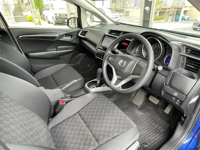 ホンダ フィット 13G Lパッケージ 埼玉県 2014(平26)年 3.4万km ブリリアントスポーティブルーメタリック2トーン 外部検査実施済み/純正メモリナビ【VXM-145C】/バックカメラ/ETC/前後ドライブレコーダー/LEDヘッドライト/オートライト/フォグライト/プッシュスタート/スマートキー/スペアキ/アームレストコンソール/あんしんパッケージ/・シティブレーキアクティブシステム/・SRSエアバック（サイド/カーテン）/・グラブレールー/横滑り防止機能/ハーフシェイド・フロントウィンドウ/LEDドアミラーウィンカー