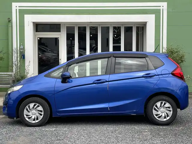 ホンダ フィット 13G Lパッケージ 埼玉県 2014(平26)年 3.4万km ブリリアントスポーティブルーメタリック2トーン 外部検査実施済み/純正メモリナビ【VXM-145C】/バックカメラ/ETC/前後ドライブレコーダー/LEDヘッドライト/オートライト/フォグライト/プッシュスタート/スマートキー/スペアキ/アームレストコンソール/あんしんパッケージ/・シティブレーキアクティブシステム/・SRSエアバック（サイド/カーテン）/・グラブレールー/横滑り防止機能/ハーフシェイド・フロントウィンドウ/LEDドアミラーウィンカー