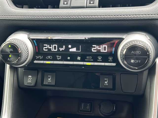 トヨタ ＲＡＶ４ ハイブリットG 山形県 2021(令3)年 3.5万km アティチュードブラックマイカ ４WD/寒冷地仕様/純正ナビ/（AM/FM/フルセグ/CD/BT/SD）/置くだけ充電/電動パーキング/電動格納ミラー/ステアリングヒーター/レーダークルーズコントロール/ビルトインETC/電動格納ミラー/ステアリングスイッチ/ドアバイザー/レザーシート/オートLEDライト/TRDフルエアロ/HDMI/ワイパーデアイザー/衝突被害軽減ブレーキ/横滑り防止装置/ルーフレール/バックカメラ