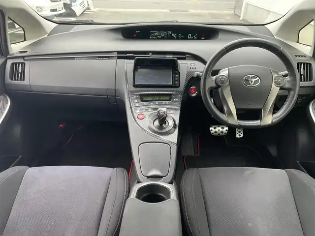 トヨタ プリウス S ツーリングセレ G’s 大阪府 2014(平26)年 6.5万km レッドマイカメタリック (株)IDOMが運営する【じしゃロン東大阪店】の自社ローン専用車両になりますこちらは現金またはオートローンご利用時の価格です。自社ローンご希望の方は別途その旨お申付け下さい純正ナビ【NSZT-W64】/フルセグTV/バックカメラ/Bluetooth/ETC/G’S専用シート/G’S専用フロアマット/G’S専用ホイール/スマートキー＆プッシュスタート/スペアスマートキー