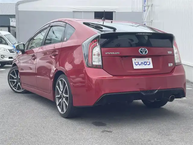 トヨタ プリウス S ツーリングセレ G’s 大阪府 2014(平26)年 6.5万km レッドマイカメタリック (株)IDOMが運営する【じしゃロン東大阪店】の自社ローン専用車両になりますこちらは現金またはオートローンご利用時の価格です。自社ローンご希望の方は別途その旨お申付け下さい純正ナビ【NSZT-W64】/フルセグTV/バックカメラ/Bluetooth/ETC/G’S専用シート/G’S専用フロアマット/G’S専用ホイール/スマートキー＆プッシュスタート/スペアスマートキー