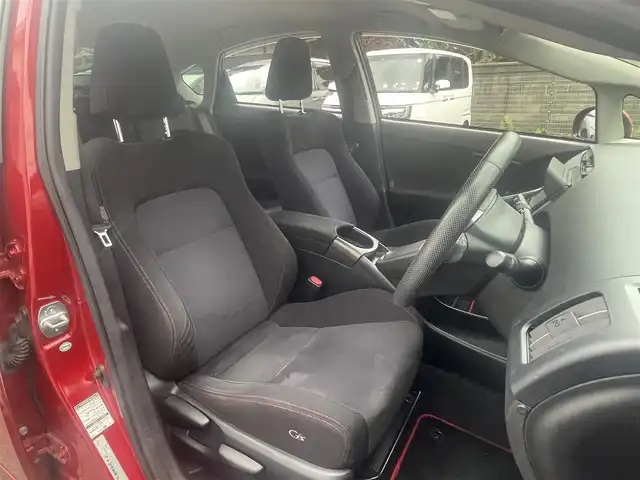 トヨタ プリウス S ツーリングセレ G’s 大阪府 2014(平26)年 6.5万km レッドマイカメタリック (株)IDOMが運営する【じしゃロン東大阪店】の自社ローン専用車両になりますこちらは現金またはオートローンご利用時の価格です。自社ローンご希望の方は別途その旨お申付け下さい純正ナビ【NSZT-W64】/フルセグTV/バックカメラ/Bluetooth/ETC/G’S専用シート/G’S専用フロアマット/G’S専用ホイール/スマートキー＆プッシュスタート/スペアスマートキー