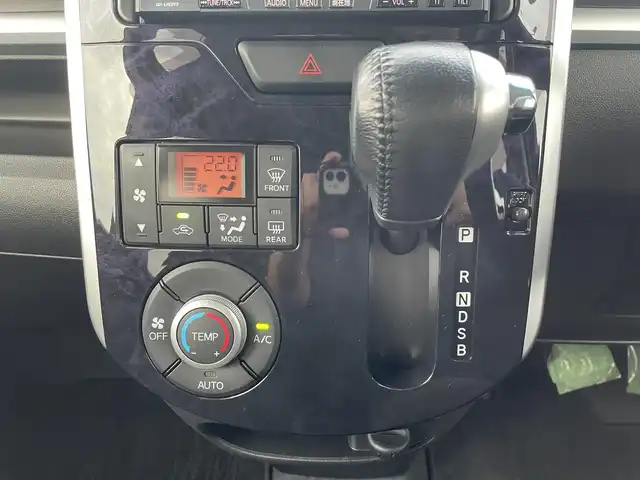 ダイハツ タント カスタムRS トップED LTD SAⅢ 神奈川県 2016(平28)年 7.2万km プラムブラウンクリスタルマイカ (株)IDOMが運営する【じしゃロン秦野店】の自社ローン専用車両になります。こちらは現金またはオートローンご利用時の価格です。自社ローンご希望の方は別途その旨お申付け下さい/社外ＨＤＤナビ／フルセグＴＶ／ＣＤ／ＵＳＢ/バックカメラ/両側パワースライドドア/ＥＴＣ/衝突軽減ブレーキ/スマートキー/プッシュエンジンスタート/オートライト/キセノンライト/オートハイビーム/運転席シートヒーター