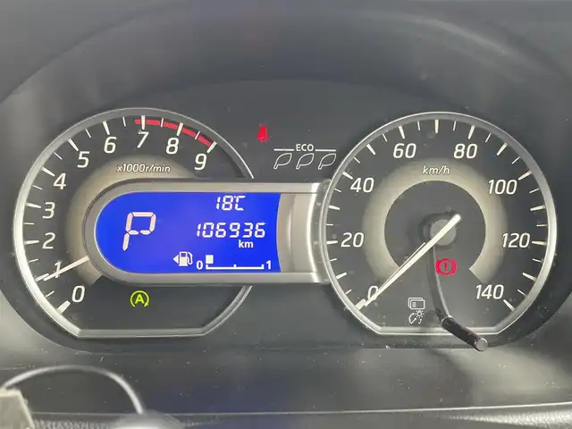 日産 デイズ ルークス ハイウェイスターX 佐賀県 2015(平27)年 10.7万km ブラック 純正SDナビゲーション/・フルセグTV/CD/DVD/SD/Bluetooth/アラウンドビューモニター(ルームミラー同時映写)/ETC/片側パワースライドドア/天井サーキュレーター/後席サンシェード/ISOFIX対応/革巻きステアリング/純正14インチアルミホイール/純正キセノンヘッドライト/純正フォグランプ/純正フロアマット/新車保証書/取扱説明書