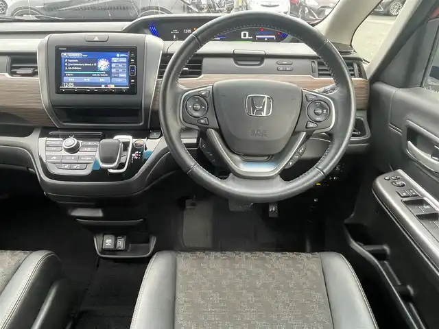 ホンダ フリード ハイブリット クロスター ホンダセンシング 島根県 2021(令3)年 3.6万km プレミアムクリスタルオレンジM 純正メモリナビ　/(フルセグTV/ＤＶＤ再生/Ｂｌｕｅｔｏｏｔｈ接続)　/前後ドライブレコーダー　/バックカメラ　/ビルトインＥＴＣ　/両側パワースライドドア　/前席シートヒーター/渋滞追従機能付アダプティブ・クルーズ・コントロール/リアコーナーセンサー　/レーンアシスト/衝突軽減ブレーキ/　オートハイビーム／ライト　/純正ＬＥＤヘッドライト/純正15インチアルミホイール/純正フロアマット/スマートキー1本