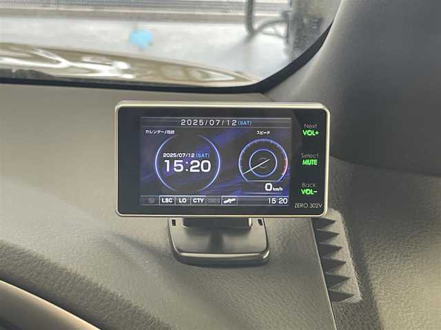 トヨタ ヴォクシー ZS 煌Ⅱ 愛知県 2017(平29)年 6.9万km ホワイトパールクリスタルシャイン アルパイン９型ナビ　フルセグＴＶ　Ｂｌｕｅｔｏｏｔｈ　バックカメラ　アルパイン１０．１型後席モニター　レーダー探知　ドラレコ　ＥＴＣ　衝突軽減　オートハイビーム　ＬＥＤヘッドライト　スマートキー　禁煙