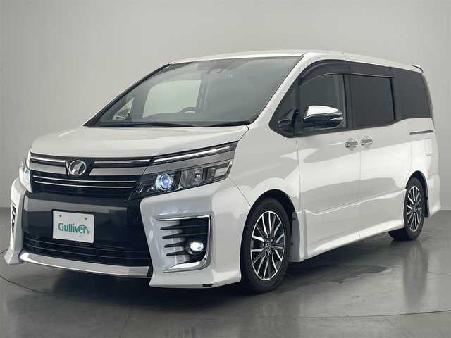 トヨタ ヴォクシー ZS 煌Ⅱ 愛知県 2017(平29)年 6.9万km ホワイトパールクリスタルシャイン アルパイン９型ナビ　フルセグＴＶ　Ｂｌｕｅｔｏｏｔｈ　バックカメラ　アルパイン１０．１型後席モニター　レーダー探知　ドラレコ　ＥＴＣ　衝突軽減　オートハイビーム　ＬＥＤヘッドライト　スマートキー　禁煙