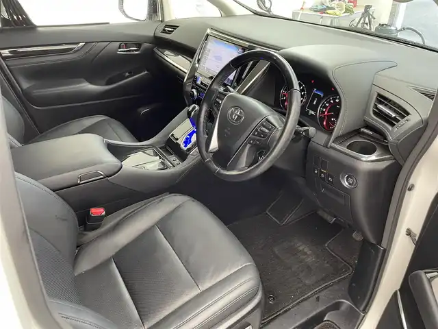 トヨタ アルファード S Cパッケージ 滋賀県 2019(令1)年 3万km ホワイトパールクリスタルシャイン 禁煙車/社外１１型ナビ（Ｂｌｕｅｔｏｏｔｈ／ＳＤ／ＤＶＤ／フルセグ）/ステアリングヒーター/レーダークルコン/衝突軽減ブレーキ/レーンキープアシスト/シートヒーター/シートクーラー/シートメモリー/前後ドラレコ/モデリスタエアロ/電子パーキング/ブレーキホールド/両側パワスラ