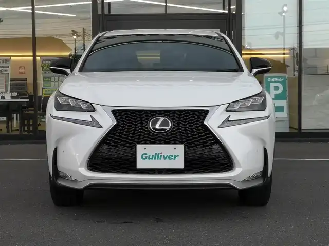 レクサス ＮＸ 200t Fスポーツ 茨城県 2015(平27)年 13.3万km ソニッククォーツ 純正ナビ/【ラジオ・DISC・SD・USB・BT・VTR・AUX・TV】/シートヒーター/エアシート/パワーシート/シートメモリ/ステアリングヒーター/パドルシフト/レーダークルコン/ETC/Bカメラ/左サイドカメラ/前後コーナーセンサー/アイドリングストップ/ブレーキホールド/純正フロアマット/社外アルミホイール