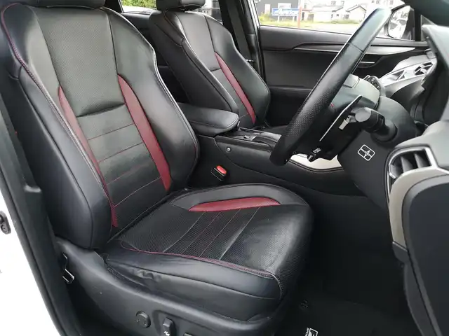 レクサス ＮＸ 200t Fスポーツ 茨城県 2015(平27)年 13.3万km ソニッククォーツ 純正ナビ/【ラジオ・DISC・SD・USB・BT・VTR・AUX・TV】/シートヒーター/エアシート/パワーシート/シートメモリ/ステアリングヒーター/パドルシフト/レーダークルコン/ETC/Bカメラ/左サイドカメラ/前後コーナーセンサー/アイドリングストップ/ブレーキホールド/純正フロアマット/社外アルミホイール