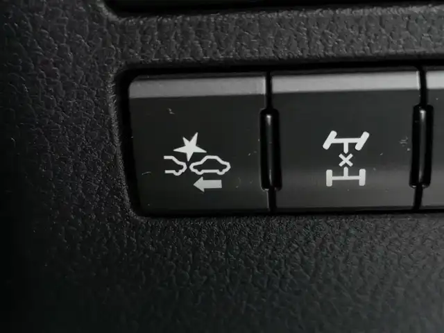 レクサス ＮＸ 200t Fスポーツ 茨城県 2015(平27)年 13.3万km ソニッククォーツ 純正ナビ/【ラジオ・DISC・SD・USB・BT・VTR・AUX・TV】/シートヒーター/エアシート/パワーシート/シートメモリ/ステアリングヒーター/パドルシフト/レーダークルコン/ETC/Bカメラ/左サイドカメラ/前後コーナーセンサー/アイドリングストップ/ブレーキホールド/純正フロアマット/社外アルミホイール