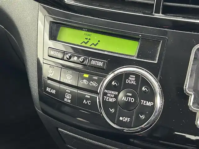 トヨタ エスティマ アエラス プレミアムエディション 群馬県 2015(平27)年 9.6万km ホワイトパールクリスタルシャイン フリップダウンモニター　アルパイン９インチナビ　バックカメラ　クルーズコントロール　両側パワースライドドア　ＨＩＤオートライト　オットマン　純正１８インチＡＷ　ＥＴＣ　ドライブレコーダー　禁煙車