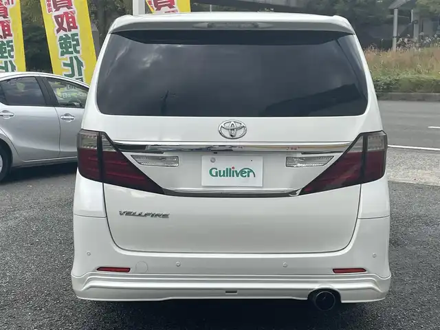 トヨタ ヴェルファイア 2．4Z 神奈川県 2012(平24)年 8.3万km ホワイトパールクリスタルシャイン アルパイン　ビックX９インチ/メモリーナビ/CD/DVD/SD/BT/フルセグ/アルパインフリップダウンモニター/前方ドラレコ/バックカメラ/両側パワーパワースライドドア/バックドアイージークロージャー/ローダウン/社外アルミ　AME２０インチ/社外テール/社外マフラー(rosso modello)/社外セキュリティ（Gｒｇo-ZV）/HIDヘッドライト/社外LEDフォグ/社外カーテシイルミ/社外ダッシュマット/社外USB充電ポート×２/社外シートカバー(clazzio)/7人乗り/オットマンシート/シフトゲートイルミ/コーナーセンサー/ウッドコンビハンドル/オートライト/ナノイーエアコン/リアフィルム/ドアバイザー/スマートキー×２/新車時保証書/取扱説明書/ナビ取扱説明書/セキュリティ取扱説明書/ドラレコ取扱説明書