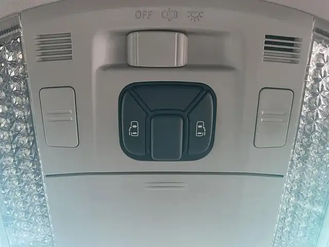 トヨタ ヴェルファイア 2．4Z 神奈川県 2012(平24)年 8.3万km ホワイトパールクリスタルシャイン アルパイン　ビックX９インチ/メモリーナビ/CD/DVD/SD/BT/フルセグ/アルパインフリップダウンモニター/前方ドラレコ/バックカメラ/両側パワーパワースライドドア/バックドアイージークロージャー/ローダウン/社外アルミ　AME２０インチ/社外テール/社外マフラー(rosso modello)/社外セキュリティ（Gｒｇo-ZV）/HIDヘッドライト/社外LEDフォグ/社外カーテシイルミ/社外ダッシュマット/社外USB充電ポート×２/社外シートカバー(clazzio)/7人乗り/オットマンシート/シフトゲートイルミ/コーナーセンサー/ウッドコンビハンドル/オートライト/ナノイーエアコン/リアフィルム/ドアバイザー/スマートキー×２/新車時保証書/取扱説明書/ナビ取扱説明書/セキュリティ取扱説明書/ドラレコ取扱説明書