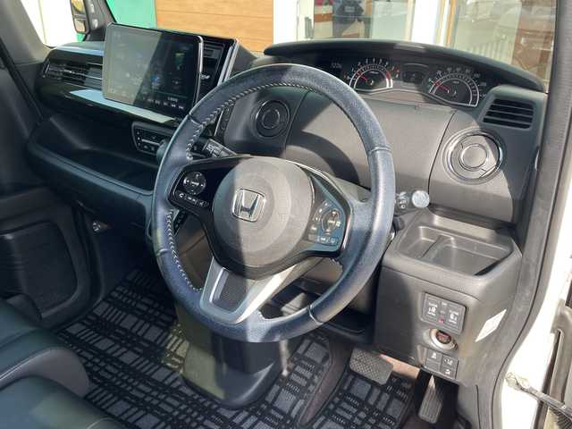 ホンダ Ｎ ＢＯＸ カスタム G L ターボ ホンダセンシング 宮崎県 2018(平30)年 7.5万km プレミアムホワイトパールⅡ パナソニック9インチフローティングナビ　レーダークルーズコントロール　両側パワースライドドア　LEDヘッドライト　パドルシフト　/バックカメラ　ETC