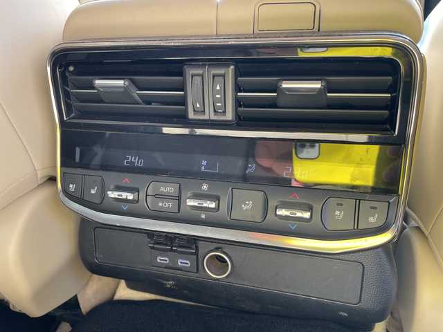 トヨタ ランドクルーザー ZX 石川県 2023(令5)年 2.1万km ブラック ワンオーナー　純正ディスプレイオーディオ　フルセグ　パノラマモニター　ＬＥＤヘッドライト　革シート　サンルーフ　パワーバックドア　ＢＳＭ　ＥＴＣ２．０　セーフティセンス　レーダークルーズ