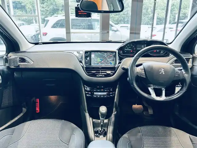 プジョー ２０８ アリュール シエロプラス 大阪府 2017(平29)年 3.7万km 青 250台限定車/ガラスルーフ/ナビ/TV/クリアランスソナー/USB/Bluetooth/クルコン/ETC/ドラレコ/純正16インチAW/applecarplay/リモコンキー
