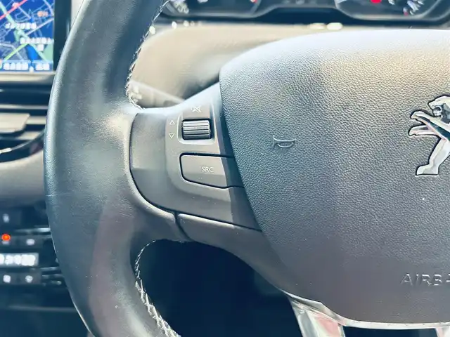 プジョー ２０８ アリュール シエロプラス 大阪府 2017(平29)年 3.7万km 青 250台限定車/ガラスルーフ/ナビ/TV/クリアランスソナー/USB/Bluetooth/クルコン/ETC/ドラレコ/純正16インチAW/applecarplay/リモコンキー