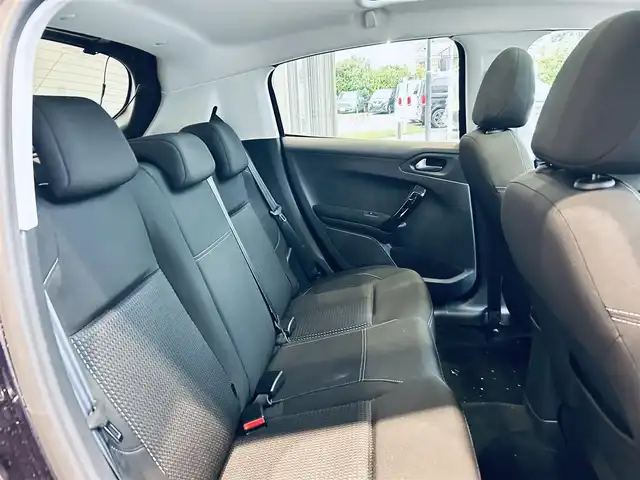プジョー ２０８ アリュール シエロプラス 大阪府 2017(平29)年 3.7万km 青 250台限定車/ガラスルーフ/ナビ/TV/クリアランスソナー/USB/Bluetooth/クルコン/ETC/ドラレコ/純正16インチAW/applecarplay/リモコンキー