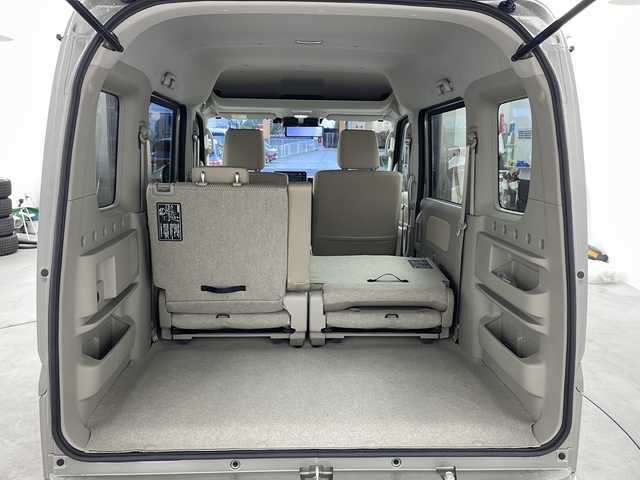 スズキ エブリィ ワゴン PZターボ 千葉県 2024(令6)年 0.4万km モスグレーメタリック ・社外９インチフローティングナビ/・CD/DVD/BT/SD/フルセグTV/・バックカメラ/・デュアルカメラブレーキサポート/・後退時ブレーキサポート/・誤発信発進抑制機能/・ふらつき警報/・先行車発進お知らせ機能/・コーナーセンサー/・車線逸脱警報システム/・横滑り防止装置/・アイドリングストップ/・オートマチックハイビーム/・片側パワースライドドア/・ステアリングリモコン/・純正フロアマット/・ヘッドライトレベライザー/・電動格納ミラー/・LEDオートライト/・フォグランプ/・ETC/・ルームミラー一体型前後ドライブレコーダー/・スマートキー/・プッシュスタート