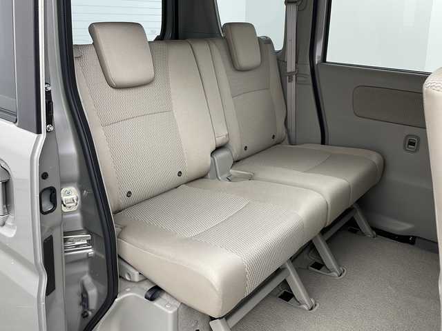 スズキ エブリィ ワゴン PZターボ 千葉県 2024(令6)年 0.4万km モスグレーメタリック ・社外９インチフローティングナビ/・CD/DVD/BT/SD/フルセグTV/・バックカメラ/・デュアルカメラブレーキサポート/・後退時ブレーキサポート/・誤発信発進抑制機能/・ふらつき警報/・先行車発進お知らせ機能/・コーナーセンサー/・車線逸脱警報システム/・横滑り防止装置/・アイドリングストップ/・オートマチックハイビーム/・片側パワースライドドア/・ステアリングリモコン/・純正フロアマット/・ヘッドライトレベライザー/・電動格納ミラー/・LEDオートライト/・フォグランプ/・ETC/・ルームミラー一体型前後ドライブレコーダー/・スマートキー/・プッシュスタート