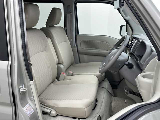 スズキ エブリィ ワゴン PZターボ 千葉県 2024(令6)年 0.4万km モスグレーメタリック ・社外９インチフローティングナビ/・CD/DVD/BT/SD/フルセグTV/・バックカメラ/・デュアルカメラブレーキサポート/・後退時ブレーキサポート/・誤発信発進抑制機能/・ふらつき警報/・先行車発進お知らせ機能/・コーナーセンサー/・車線逸脱警報システム/・横滑り防止装置/・アイドリングストップ/・オートマチックハイビーム/・片側パワースライドドア/・ステアリングリモコン/・純正フロアマット/・ヘッドライトレベライザー/・電動格納ミラー/・LEDオートライト/・フォグランプ/・ETC/・ルームミラー一体型前後ドライブレコーダー/・スマートキー/・プッシュスタート