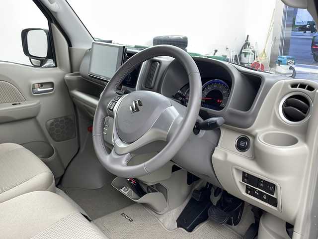 スズキ エブリィ ワゴン PZターボ 千葉県 2024(令6)年 0.4万km モスグレーメタリック ・社外９インチフローティングナビ/・CD/DVD/BT/SD/フルセグTV/・バックカメラ/・デュアルカメラブレーキサポート/・後退時ブレーキサポート/・誤発信発進抑制機能/・ふらつき警報/・先行車発進お知らせ機能/・コーナーセンサー/・車線逸脱警報システム/・横滑り防止装置/・アイドリングストップ/・オートマチックハイビーム/・片側パワースライドドア/・ステアリングリモコン/・純正フロアマット/・ヘッドライトレベライザー/・電動格納ミラー/・LEDオートライト/・フォグランプ/・ETC/・ルームミラー一体型前後ドライブレコーダー/・スマートキー/・プッシュスタート