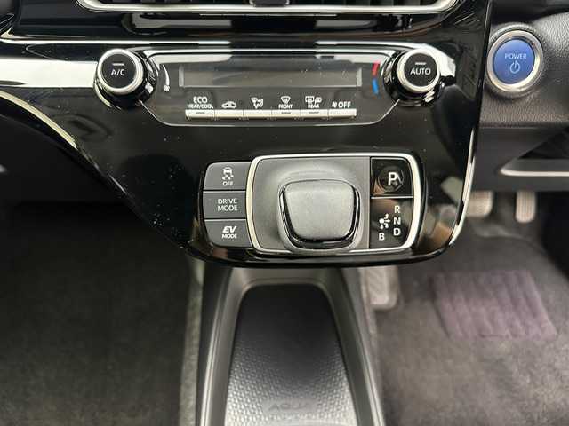 トヨタ アクア X 兵庫県 2023(令5)年 3.9万km クリアベージュメタリック 純正コネクトナビ(USB/Bluetooth)/バックカメラ/追従型クルーズコントロール/LEDヘッドライト/オートライト/オートマチックハイビーム/ビルトインETC/レーンキープアシスト/スマートキー/ヘッドライトレベライザー/プッシュスタート
