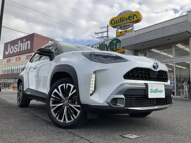 トヨタ ヤリスクロス ハイブリッド Z アドベンチャー 滋賀県 2023(令5)年 2.7万km ブラックマイカ/プラチナホワイトパールマイカ ワンオーナー/トヨタセーフティセンス/レーダークルーズコントロール/純正8インチディスプレイオーディオ/Bluetooth、フルセグテレビ/バックカメラ/ビルトインETC/ハーフレザーシート/前席シートヒーター/運転席パワーシート/ステアリングヒーター/パワーバックドア/純正LEDヘッドライト/純正18インチアルミホイール/スペアキー有り/取扱説明書/保証書
