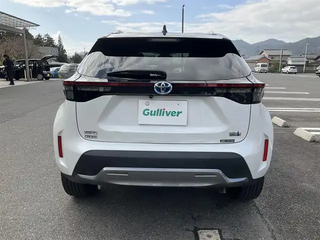 トヨタ ヤリスクロス ハイブリッド Z アドベンチャー 滋賀県 2023(令5)年 2.7万km ブラックマイカ/プラチナホワイトパールマイカ ワンオーナー/トヨタセーフティセンス/レーダークルーズコントロール/純正8インチディスプレイオーディオ/Bluetooth、フルセグテレビ/バックカメラ/ビルトインETC/ハーフレザーシート/前席シートヒーター/運転席パワーシート/ステアリングヒーター/パワーバックドア/純正LEDヘッドライト/純正18インチアルミホイール/スペアキー有り/取扱説明書/保証書