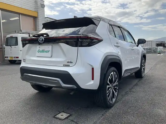 トヨタ ヤリスクロス ハイブリッド Z アドベンチャー 滋賀県 2023(令5)年 2.7万km ブラックマイカ/プラチナホワイトパールマイカ ワンオーナー/トヨタセーフティセンス/レーダークルーズコントロール/純正8インチディスプレイオーディオ/Bluetooth、フルセグテレビ/バックカメラ/ビルトインETC/ハーフレザーシート/前席シートヒーター/運転席パワーシート/ステアリングヒーター/パワーバックドア/純正LEDヘッドライト/純正18インチアルミホイール/スペアキー有り/取扱説明書/保証書