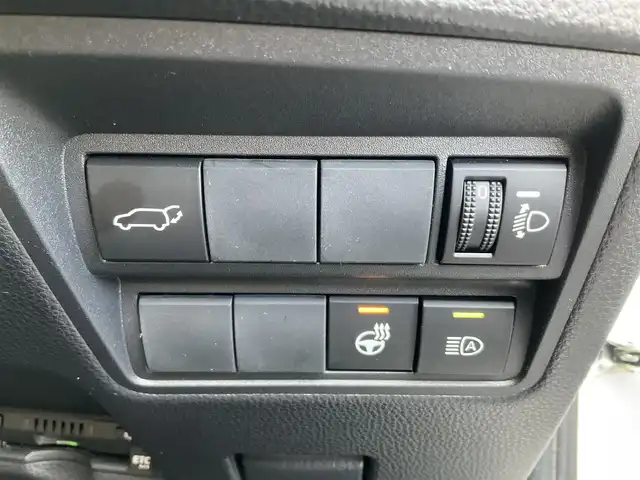 トヨタ ヤリスクロス ハイブリッド Z アドベンチャー 滋賀県 2023(令5)年 2.7万km ブラックマイカ/プラチナホワイトパールマイカ ワンオーナー/トヨタセーフティセンス/レーダークルーズコントロール/純正8インチディスプレイオーディオ/Bluetooth、フルセグテレビ/バックカメラ/ビルトインETC/ハーフレザーシート/前席シートヒーター/運転席パワーシート/ステアリングヒーター/パワーバックドア/純正LEDヘッドライト/純正18インチアルミホイール/スペアキー有り/取扱説明書/保証書