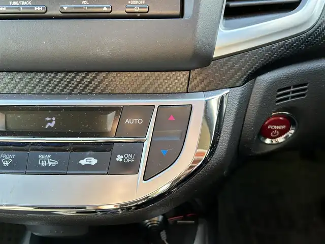 ホンダ ジェイド ハイブリッド 福岡県 2015(平27)年 9.1万km ホワイトオーキッドパール パワーステアリング/パワーウィンドウ/クルーズコントロール/バックカメラ/LEDライト/ビルトインETC/横滑り防止機能