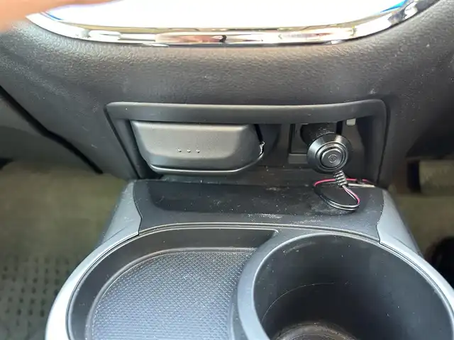 ホンダ ジェイド ハイブリッド 福岡県 2015(平27)年 9.1万km ホワイトオーキッドパール パワーステアリング/パワーウィンドウ/クルーズコントロール/バックカメラ/LEDライト/ビルトインETC/横滑り防止機能