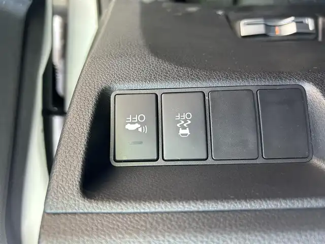 ホンダ ジェイド ハイブリッド 福岡県 2015(平27)年 9.1万km ホワイトオーキッドパール パワーステアリング/パワーウィンドウ/クルーズコントロール/バックカメラ/LEDライト/ビルトインETC/横滑り防止機能