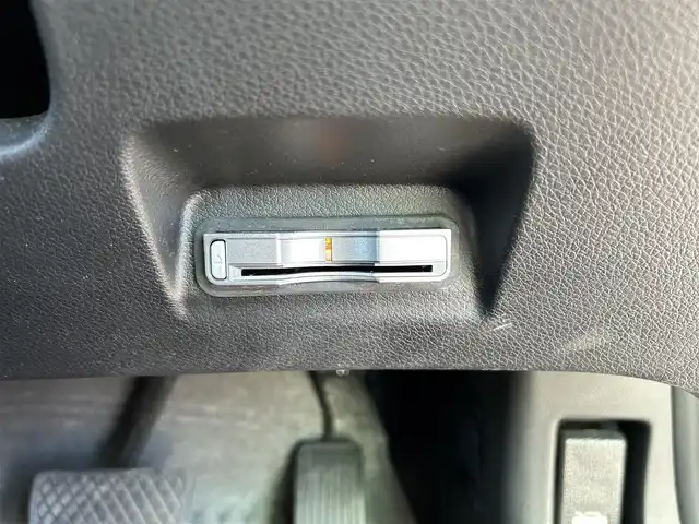 ホンダ ジェイド ハイブリッド 福岡県 2015(平27)年 9.1万km ホワイトオーキッドパール パワーステアリング/パワーウィンドウ/クルーズコントロール/バックカメラ/LEDライト/ビルトインETC/横滑り防止機能