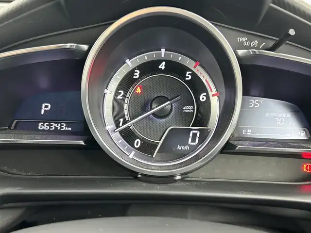 マツダ デミオ XD ツーリング Lパッケージ 愛知県 2015(平27)年 6.7万km ジェットブラックマイカ 禁煙車/ディーゼル/ターボ/純正７インチナビ/（CD/DVD/フルセグTV/Bluetooth/USB)/シティブレーキアクティブシステム/ヘッドアップディスプレイ/クルーズコントロール/ETC/レザーシート/LEDヘッドライト/純正16インチアルミホイール/スマートキー/スペアキー有/プッシュスタート/アイドリングストップ/横滑り防止装置