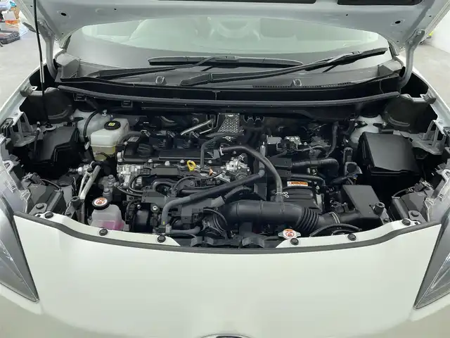 トヨタ ヤリスクロス ハイブリッド Z 千葉県 2021(令3)年 1.6万km ホワイトパールクリスタルシャイン セーフティセンス（衝突回避支援パッケージ）/・プリクラッシュセーフティ/・レーンディパーチャーアラート/・オートマチックハイビーム/・ドライバー異常時対応システム/・発進遅れ告知機能/・レーントレーシングアシスト/・レーダークルーズコントロール/・ロードサインアシスト/ブラインドスポットモニター/・安心降車アシスト/・パーキングサポートブレーキ/（前後方静止物／後方接近車両）/純正8インチディスプレイオーディオ/・Bluetooth/・メモリーナビ/・Miracast/・パノラミックビューモニター/パワーバックドア/スマートキー/パワーシート/シートヒーター/LEDヘッドライト/ステアリングヒーター/ビルトインETC2.0