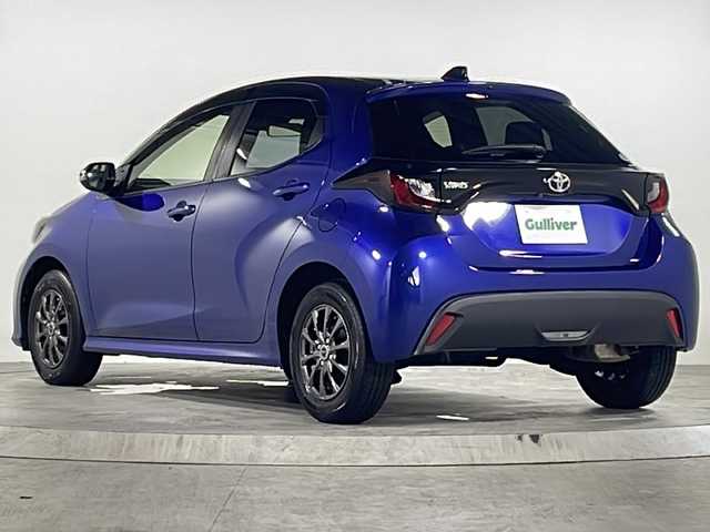 トヨタ ヤリス G 広島県 2020(令2)年 3.8万km ダークブルーマイカM トヨタセーフティセンス/レーンキープアシスト/ブラインドスポットモニター/純正ディスプレイオーディオナビ/Bluetooth/Miracast/バックカメラ /前席シートヒーター/前後コーナーセンサー /純正エンジンスターター/オートライト/オートハイビーム /社外14インチアルミホイール/ステアリングリモコン/純正フロアマット/スマートキー/スペアキー/横滑り防止装置