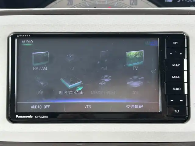 ダイハツ ムーヴ キャンバス X LTD メイクアップ SA Ⅲ 栃木県 2019(令1)年 3.2万km パールホワイトⅢ/スムースグレーマイカメタリック 2トーン スマートアシストIII/・衝突警報機能/・衝突回避支援ブレーキ機能/・車線逸脱警報機能/・誤発進抑制制御機能/・オートハイビーム/・先行車発進お知らせ機能/社外ナビ/・フルセグTV/・CD/DVD/BT/・iPod/USB/SD/・FM/AM/全方位モニター/ETC/ドライブレコーダー/両側電動スライドドア/スマートキー/プッシュスタート/アイドリングストップ/フォグランプ/オートライト/ヘッドライトレベライザー/ステアリングスイッチ/純正フロアマット/ドアバイザー/横滑り防止システム/電動格納ミラー