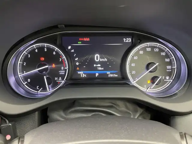 トヨタ ハリアー Z レザーパッケージ 鹿児島県 2020(令2)年 2.7万km プレシャスブラックパール 純正12.3インチディスプレイオーディオ（ナビ機能付き）/フルセグTV/BT/AppleCarPlay/AndroidAuto/パノラミックビューモニター/JBLプレミアムサウンドシステム/本革シート/前席シートベンチレーション&シートヒーター/前席パワーシート/運転席シートメモリ/ヘッドアップディスプレイ/トヨタセーフティセンス/全車速追従機能付クルーズコントロール/電動パーキングブレーキ/オートブレーキホールド/純正LEDヘッドライト/純正19インチアルミホイール/純正フロアマット