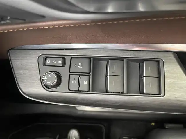 トヨタ ハリアー Z レザーパッケージ 鹿児島県 2020(令2)年 2.7万km プレシャスブラックパール 純正12.3インチディスプレイオーディオ（ナビ機能付き）/フルセグTV/BT/AppleCarPlay/AndroidAuto/パノラミックビューモニター/JBLプレミアムサウンドシステム/本革シート/前席シートベンチレーション&シートヒーター/前席パワーシート/運転席シートメモリ/ヘッドアップディスプレイ/トヨタセーフティセンス/全車速追従機能付クルーズコントロール/電動パーキングブレーキ/オートブレーキホールド/純正LEDヘッドライト/純正19インチアルミホイール/純正フロアマット