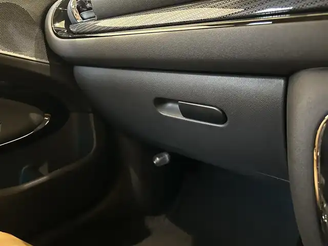 ＭＩＮＩ ＢＭＷ ミニ クラブマン クーパーD 福岡県 2020(令2)年 3.6万km MINI Yoursエニグマティックブラック 純正ナビ　/バックカメラ　/ＡＣＣ　/ＢｌｕｅＴｏｏｔｈ　/ＣＡＢＡＮＡシートカバー　/ペッパーＰＫＧ　/前後クリアランスソナー　/コンフォートアクセス　/ＬＥＤライト　/純正１７ｉｎｃｈＡＷ　/ＥＴＣ２．０