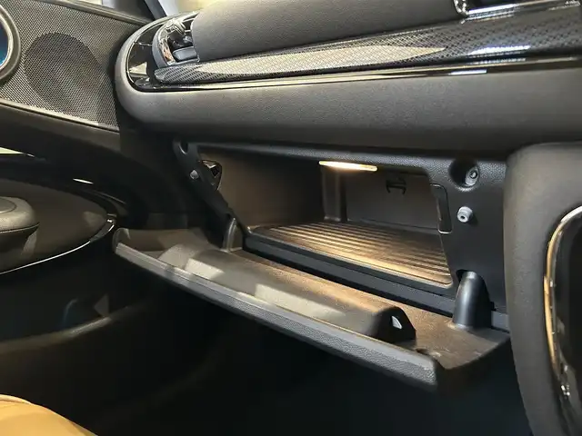 ＭＩＮＩ ＢＭＷ ミニ クラブマン クーパーD 福岡県 2020(令2)年 3.6万km MINI Yoursエニグマティックブラック 純正ナビ　/バックカメラ　/ＡＣＣ　/ＢｌｕｅＴｏｏｔｈ　/ＣＡＢＡＮＡシートカバー　/ペッパーＰＫＧ　/前後クリアランスソナー　/コンフォートアクセス　/ＬＥＤライト　/純正１７ｉｎｃｈＡＷ　/ＥＴＣ２．０