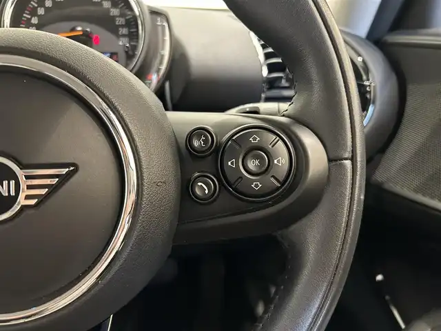 ＭＩＮＩ ＢＭＷ ミニ クラブマン クーパーD 福岡県 2020(令2)年 3.6万km MINI Yoursエニグマティックブラック 純正ナビ　/バックカメラ　/ＡＣＣ　/ＢｌｕｅＴｏｏｔｈ　/ＣＡＢＡＮＡシートカバー　/ペッパーＰＫＧ　/前後クリアランスソナー　/コンフォートアクセス　/ＬＥＤライト　/純正１７ｉｎｃｈＡＷ　/ＥＴＣ２．０