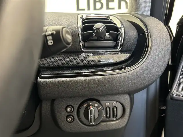 ＭＩＮＩ ＢＭＷ ミニ クラブマン クーパーD 福岡県 2020(令2)年 3.6万km MINI Yoursエニグマティックブラック 純正ナビ　/バックカメラ　/ＡＣＣ　/ＢｌｕｅＴｏｏｔｈ　/ＣＡＢＡＮＡシートカバー　/ペッパーＰＫＧ　/前後クリアランスソナー　/コンフォートアクセス　/ＬＥＤライト　/純正１７ｉｎｃｈＡＷ　/ＥＴＣ２．０