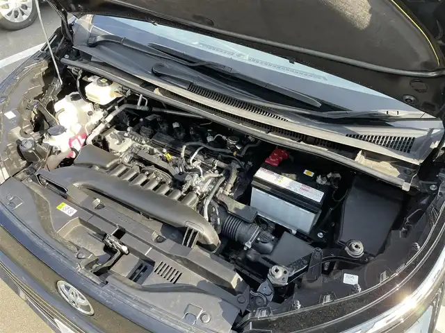 トヨタ ヴォクシー S－Z 神奈川県 2023(令5)年 2.2万km アティチュードブラックマイカ 後席モニター/純正ナビ /フルセグ /バックカメラ /CD/DVD/クルーズコントロール　/ETC2.0 /シートヒーターD+N席　/両側パワースライド/ハーフレザーシート/ウォークスルー　/コーナーセンサー/純正フロアマット　/純正アルミホイル/ABS/横滑り防止装置/衝突被害軽減システム/オートライト/オートマチックハイビーム/スマートキー